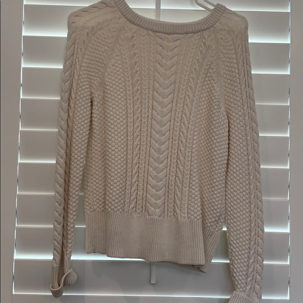 GAP sweater